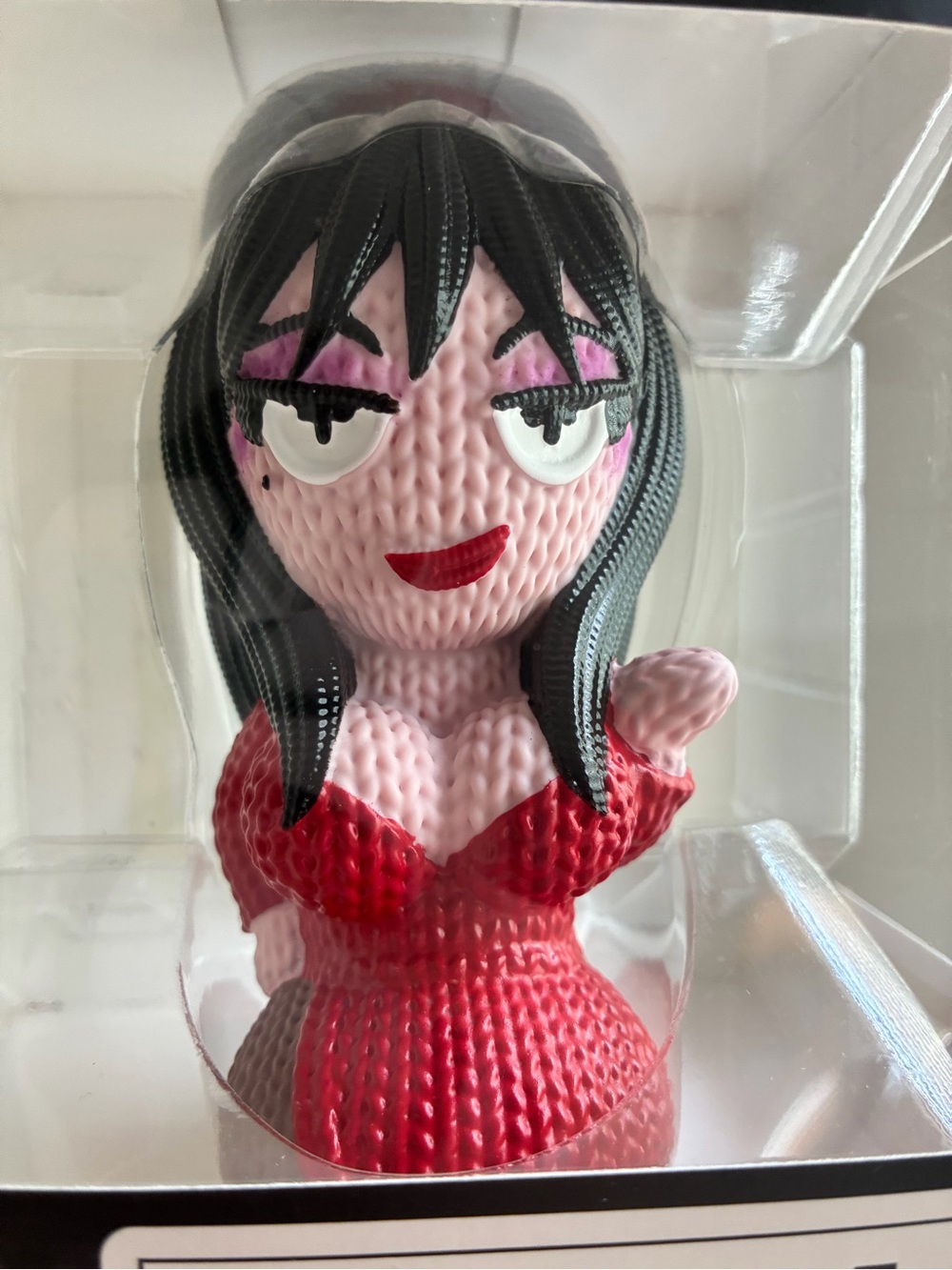 Handmade By Robots Elvira Red Dress 40 Years Vinyl Figure #131 Limited Edition
